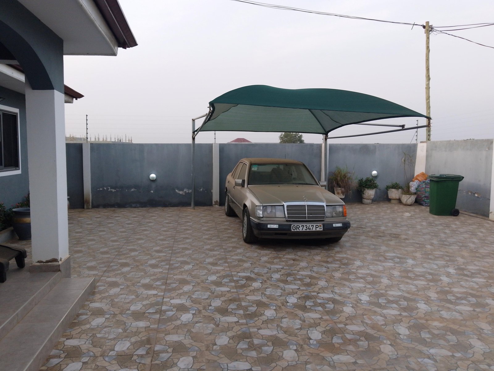 3 bedroom house, all ensuite.