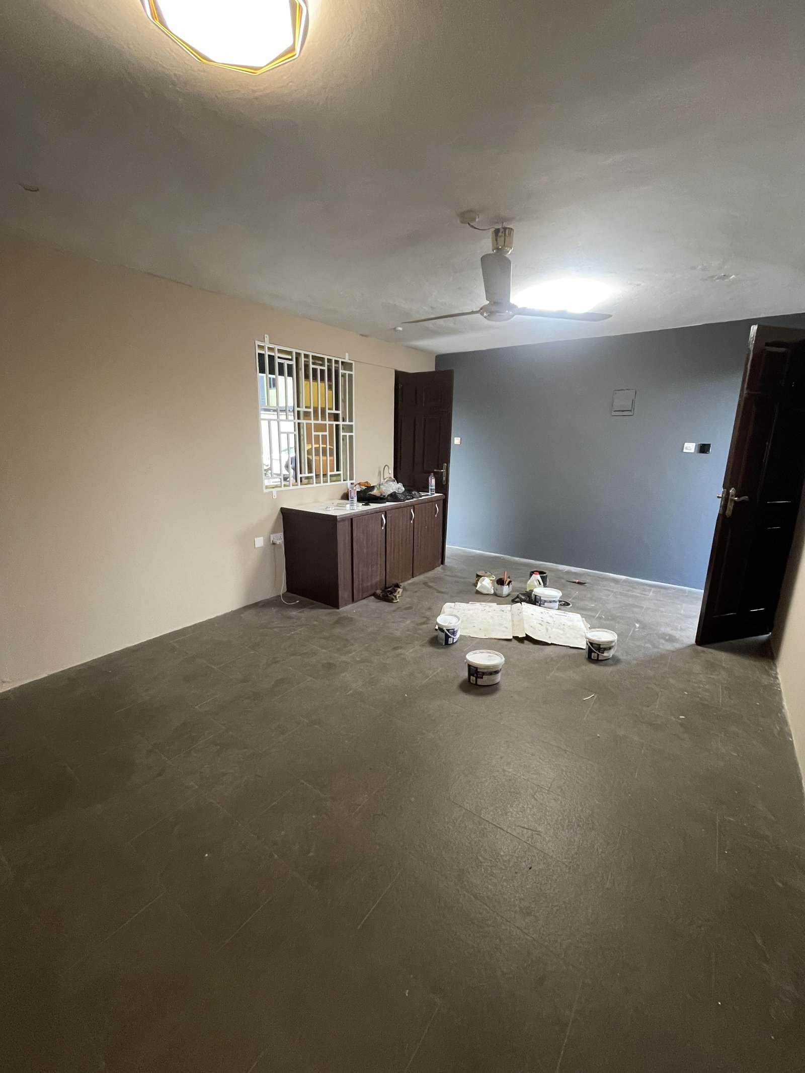 Singleroom self contained for rent