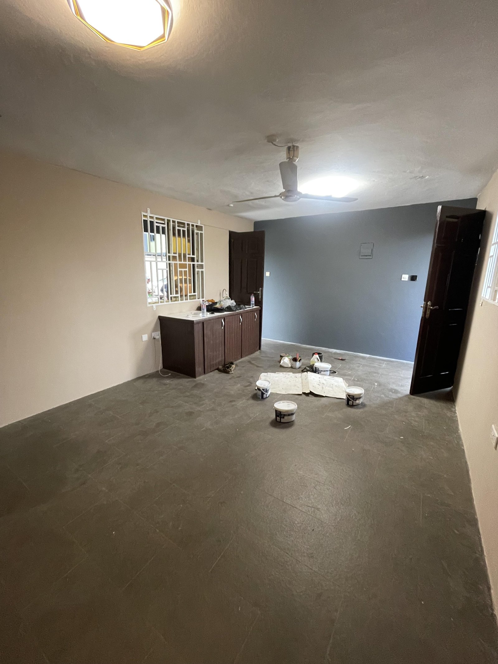Singleroom self contained for rent