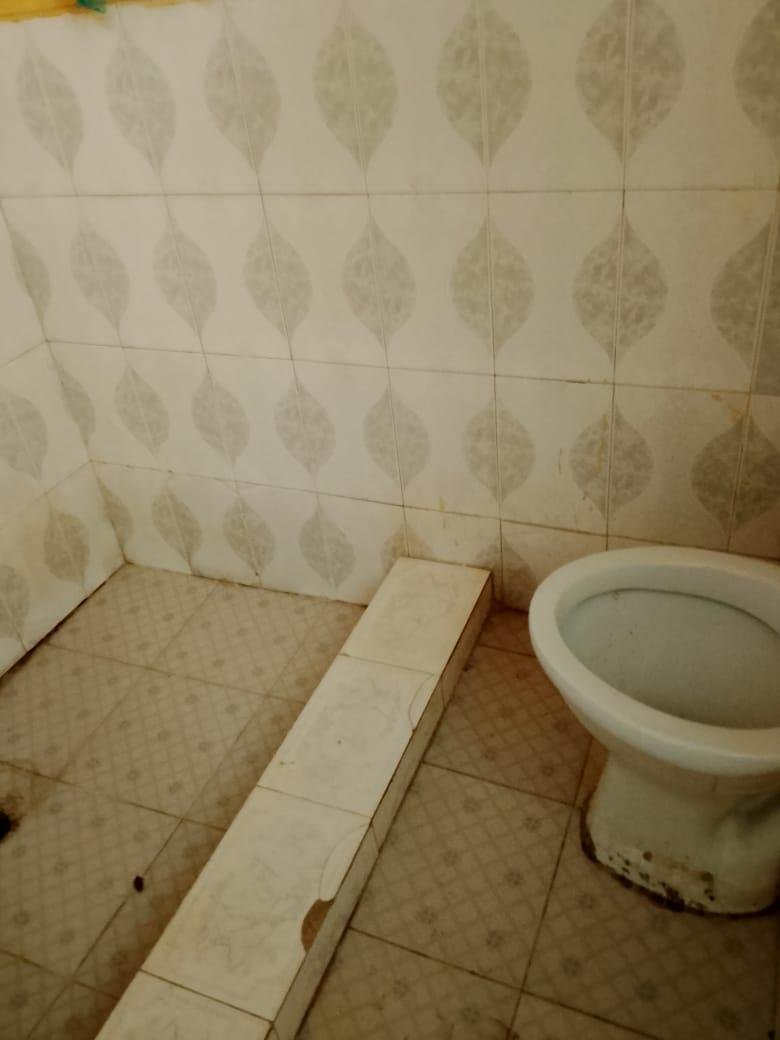 1 room self contained @ Ofankor barrier