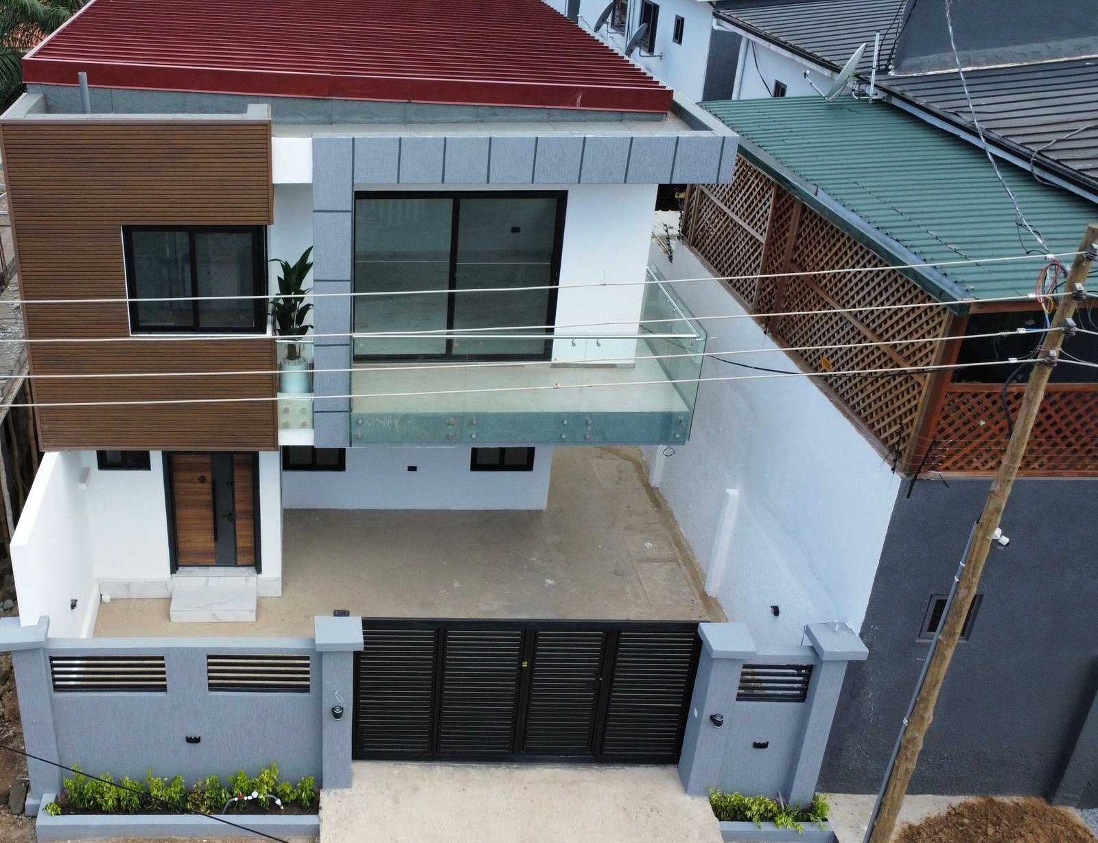 3 BEDROOM DETACHED STORY