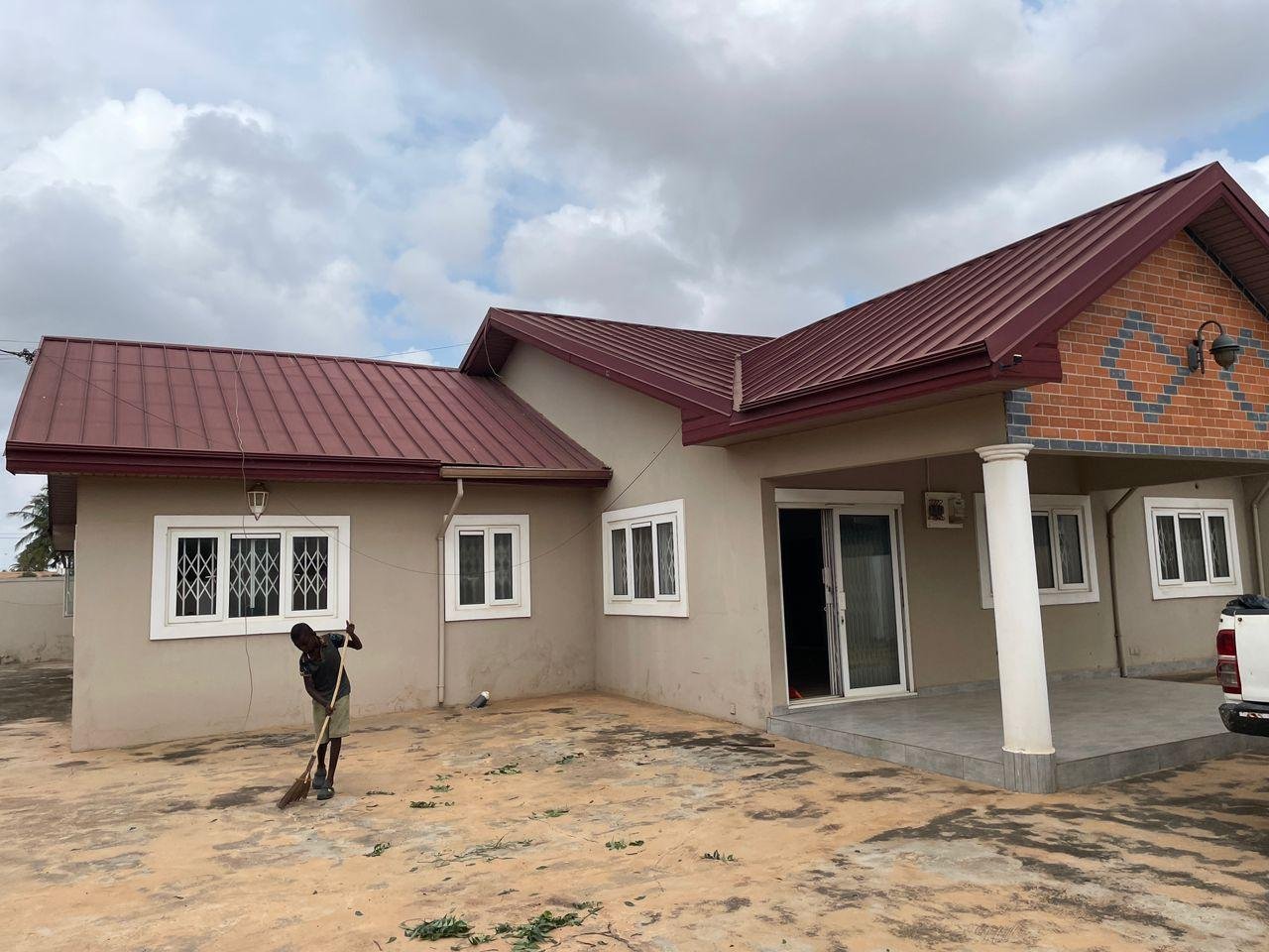 3bedroom ensuite self compound for rent at spintex