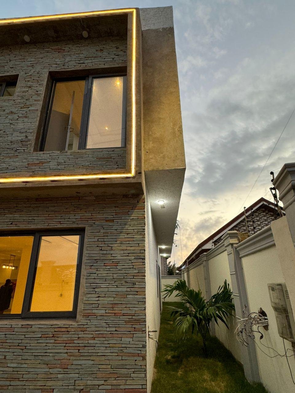 3 bedrooms self compound