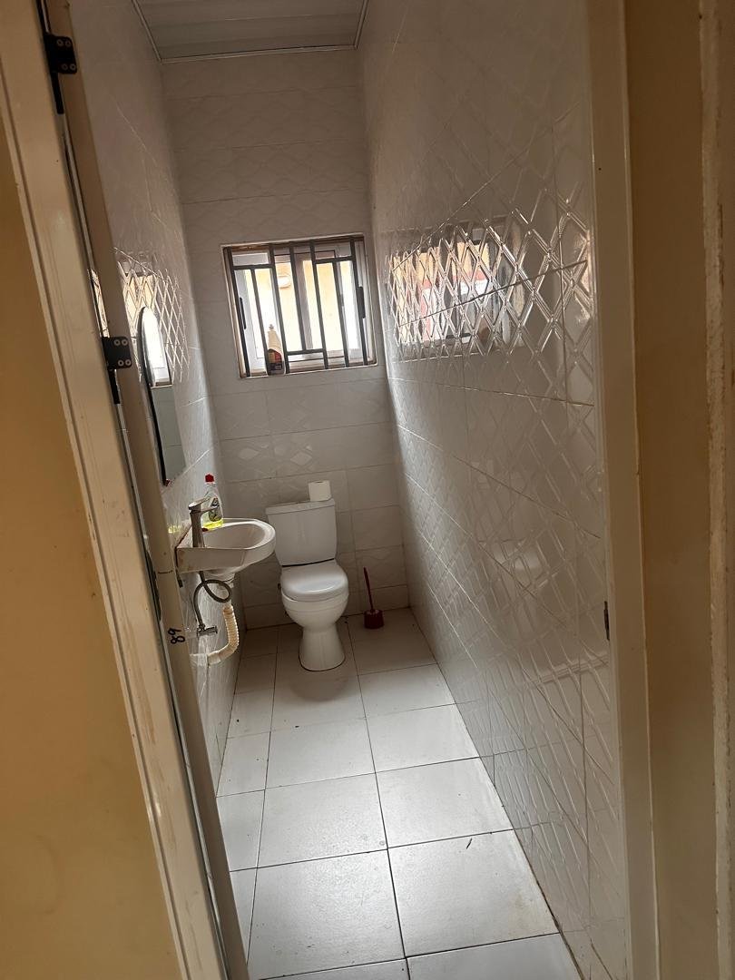 1 bedroom house at community 25