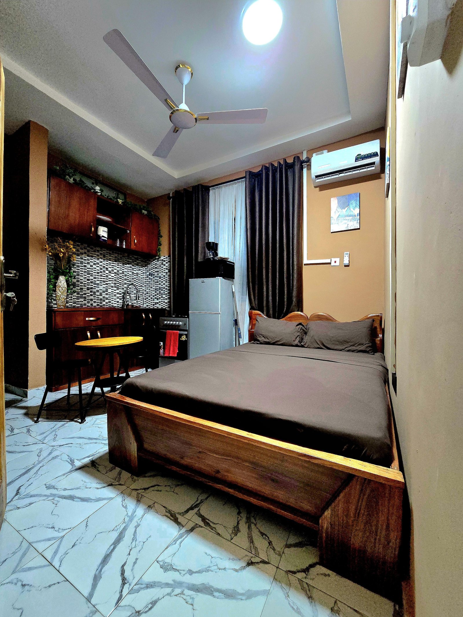 Luxury Studio apartment B fully furnished
