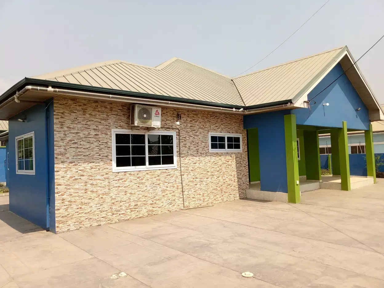 2 Bedroom House for rent at Tema community 25