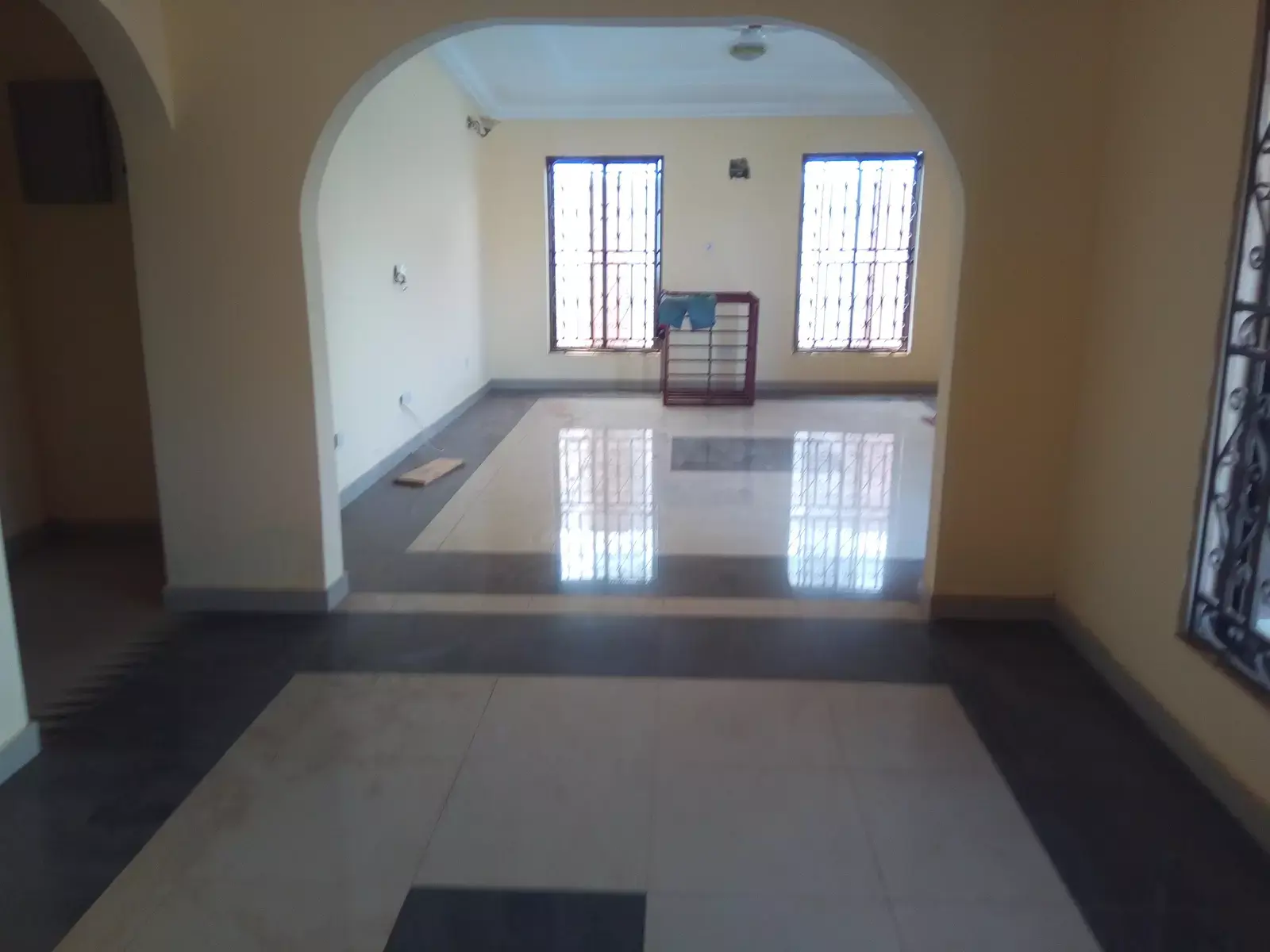 5 Bedroom House for rent at Afienya