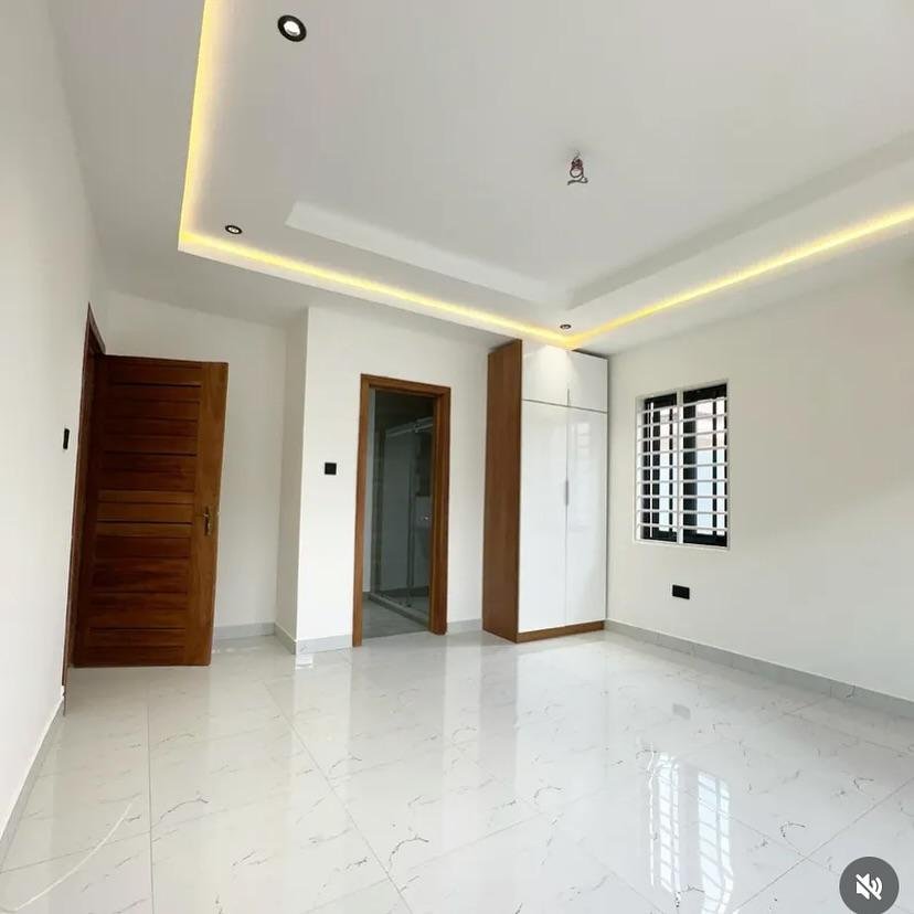 En-suite 3 bedrooms house