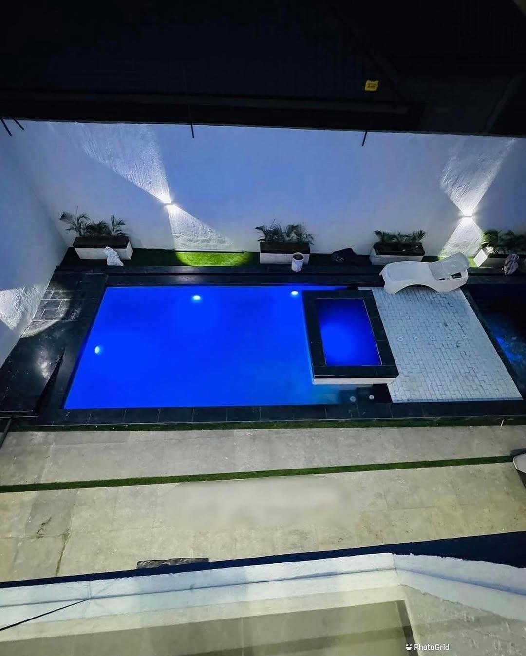 4-Bedroom House with Swimming Pool