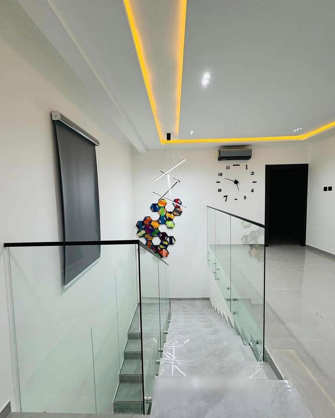 4-Bedroom House with Swimming Pool