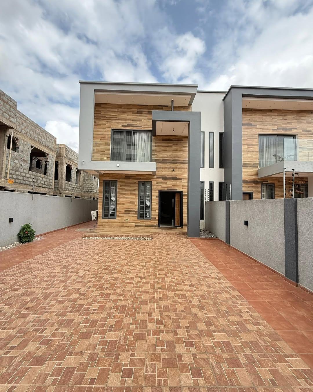 3-Bedroom House with Boys’ Quarters for Rent – East Legon