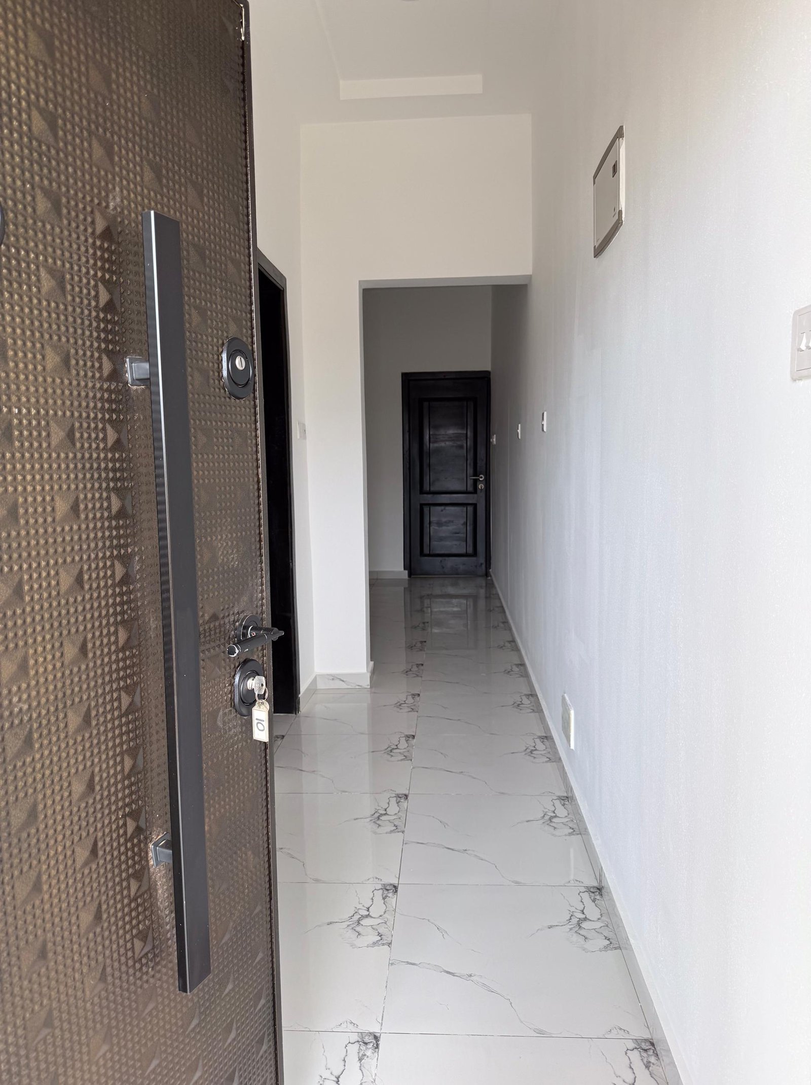 One bedroom apartment at Mile 11