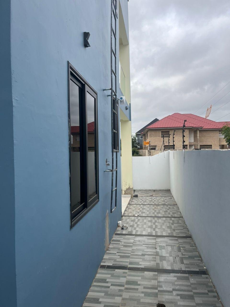 Executive 4 Bedrooms for sale at Community 25 Tema