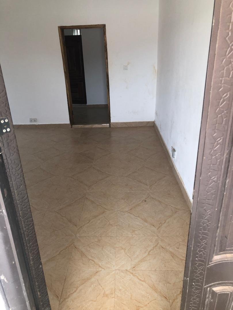 Chamber and hall self contained for rent at oyibi Ashfoam.