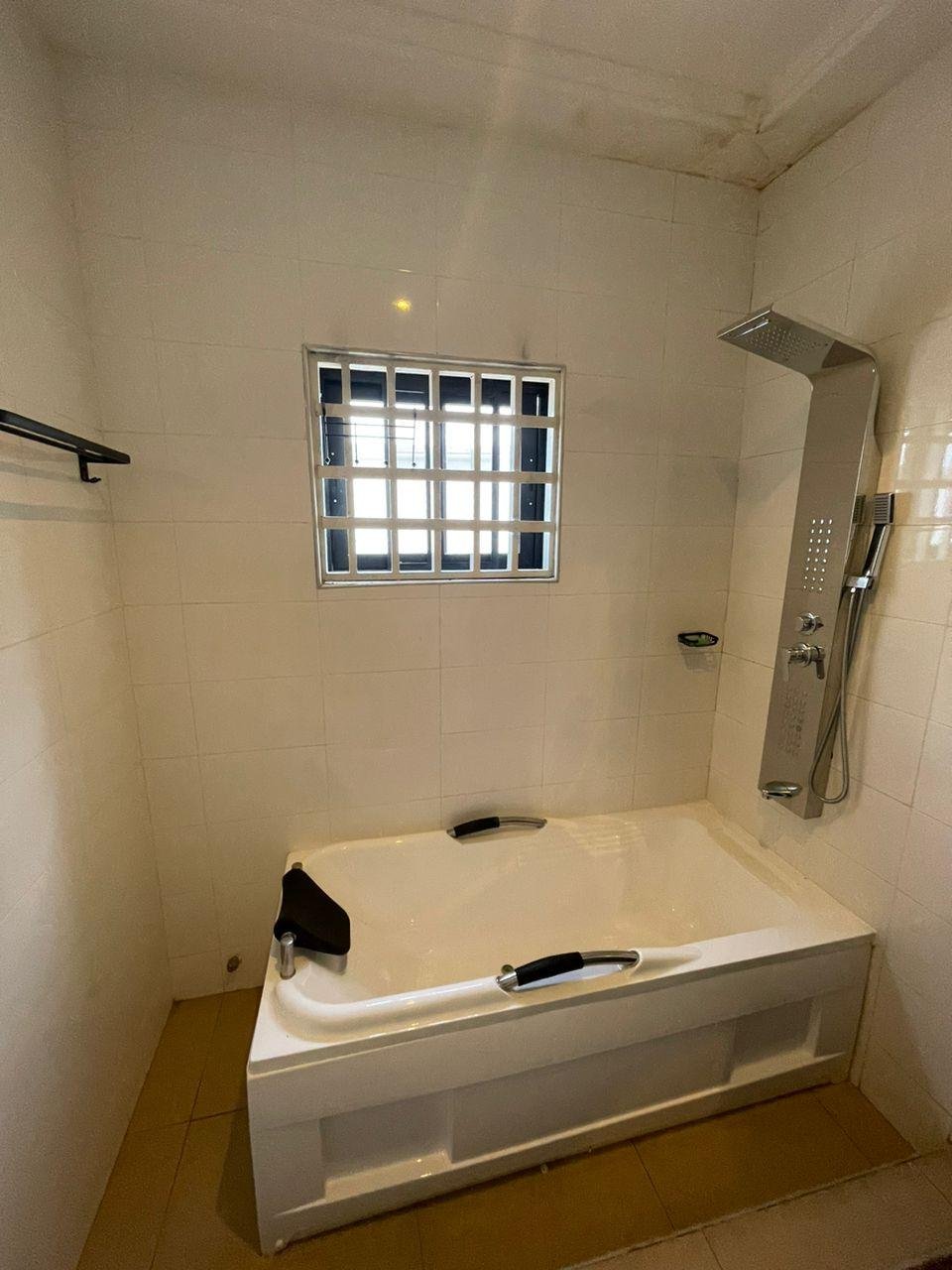 3-Bedroom House for Sale – Adenta (Accountancy Area)