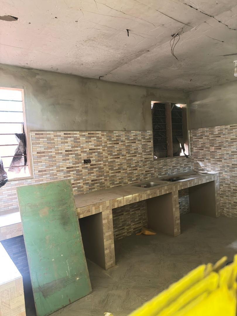 Commercial Property for Sale – Oyarifa Teiman