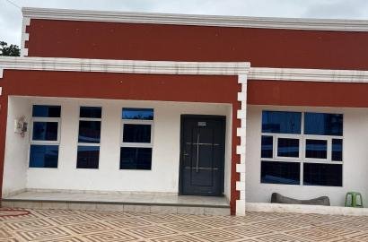 4-Bedroom Guesthouse for Sale – Pantang