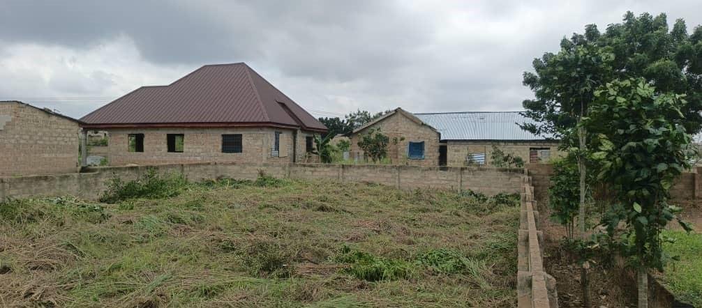 1 Plot of Land for Sale – Amasaman Danchira