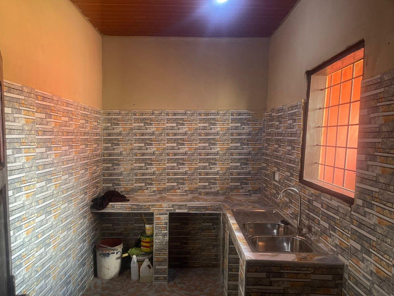 Newly Built Chamber and Hall Self-Contained Apartment – Awoshie Anyaa Palas Town Block Factory