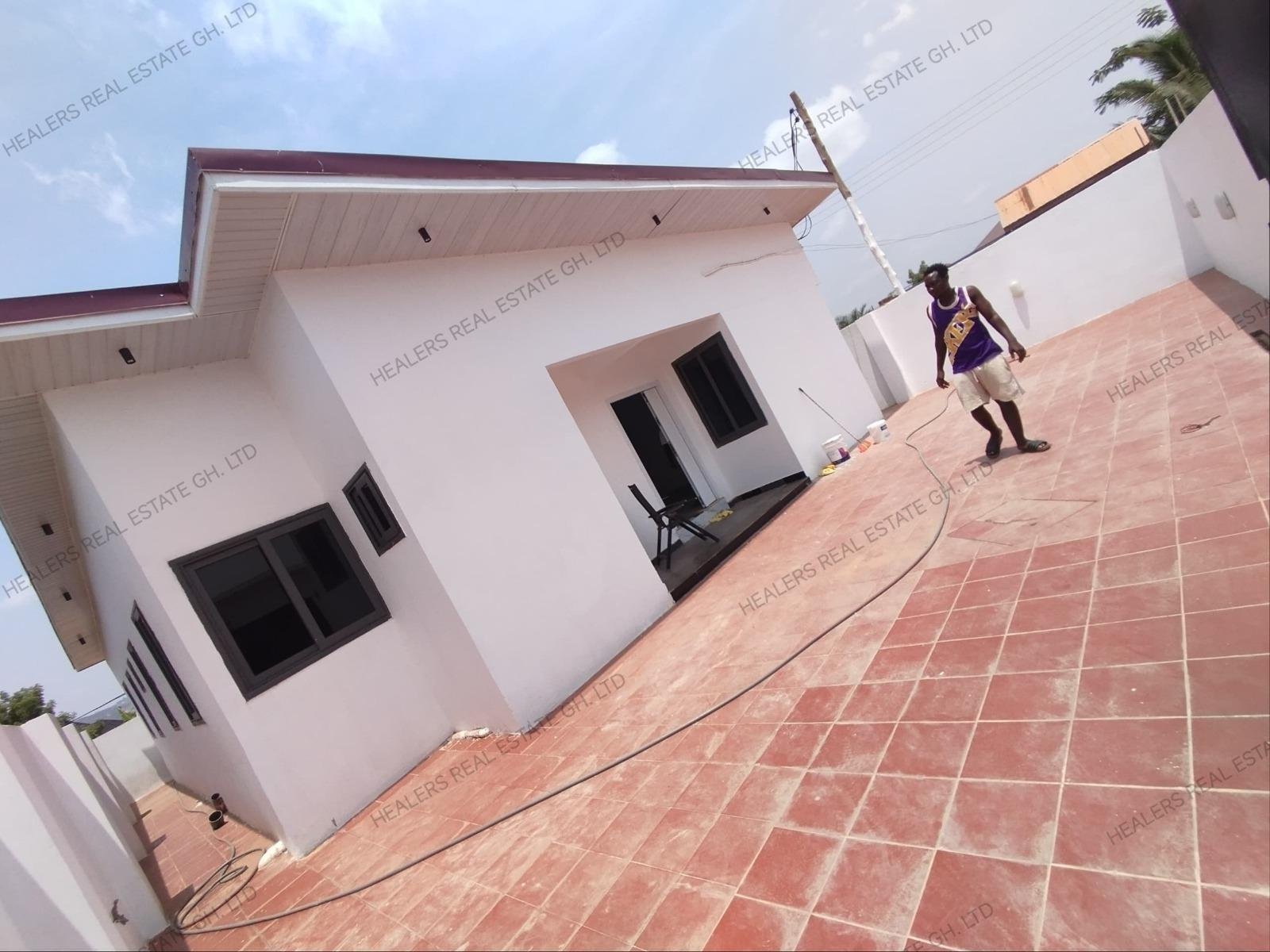 Luxury 5-Bedroom House for Sale – Cantonments