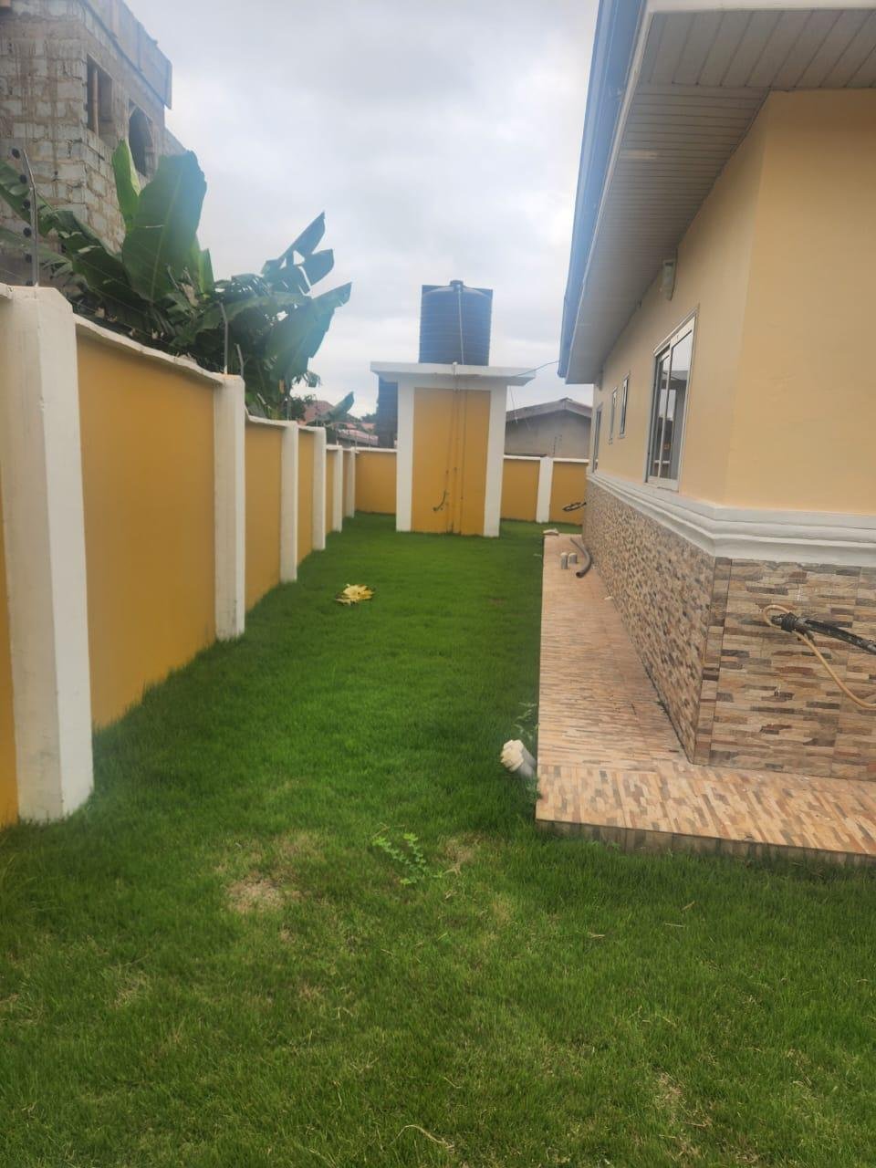 3-Bedroom House for Rent – Adenta Malejo